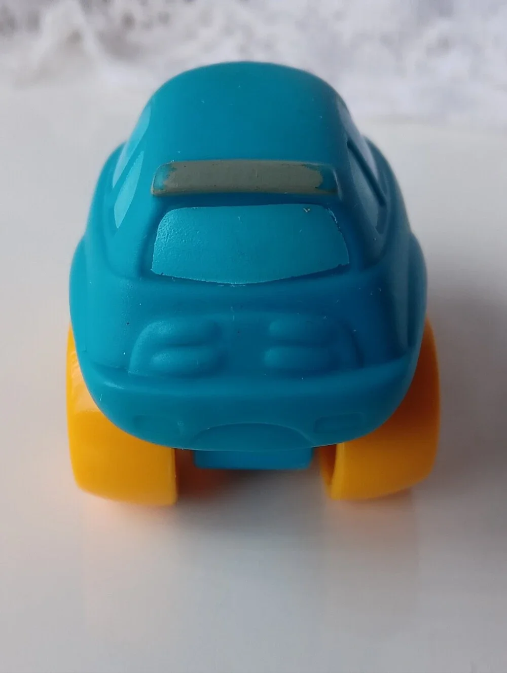 (2) PLAYSKOOL/TONKA/HASBRO WHEEL PALS CHUCK & FRIENDS GREEN RACER & BLUE CAR